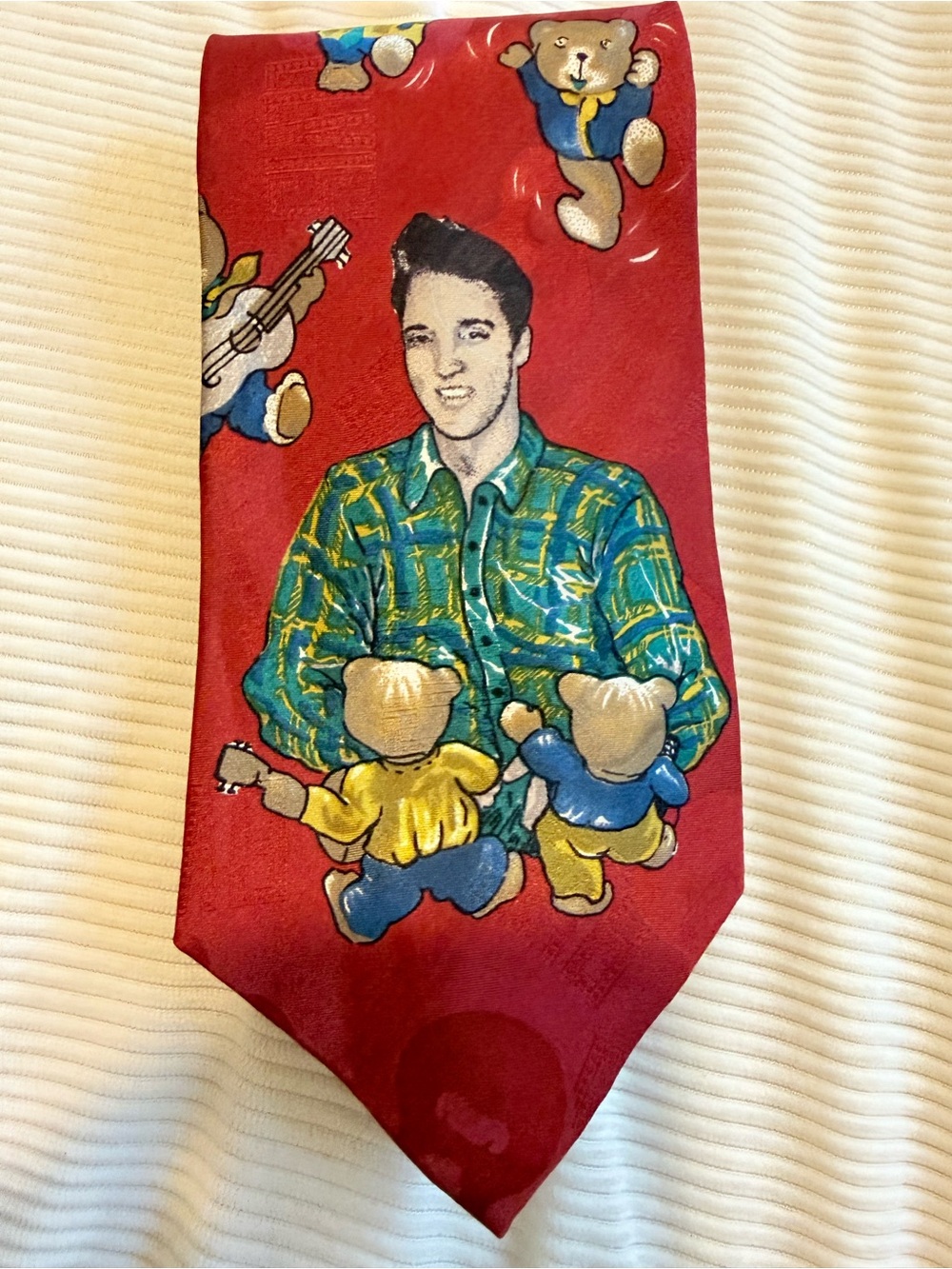 Red Novelty Men's Tie with Playful Teddy Bear and Portrait Motif